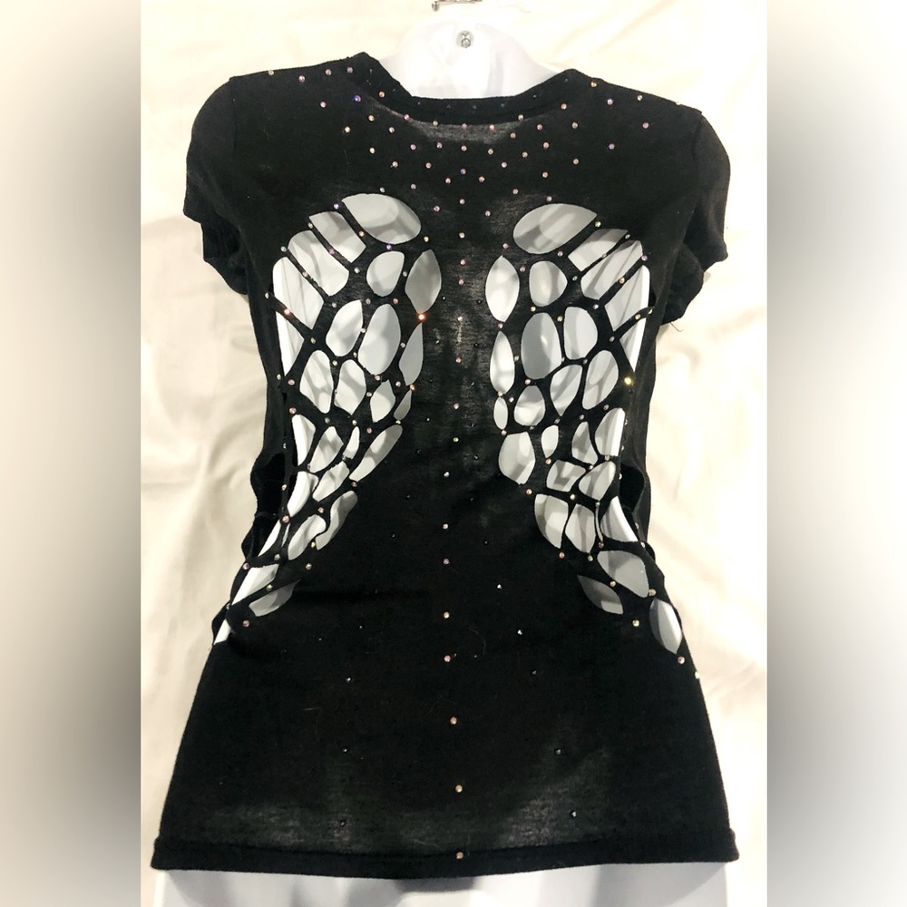 🔥HANDMADE GORGEOUS SS TEE WITH BEAUTIFUL WINGS ON BACK🔥MEASUREMENTS IN PICS🔥